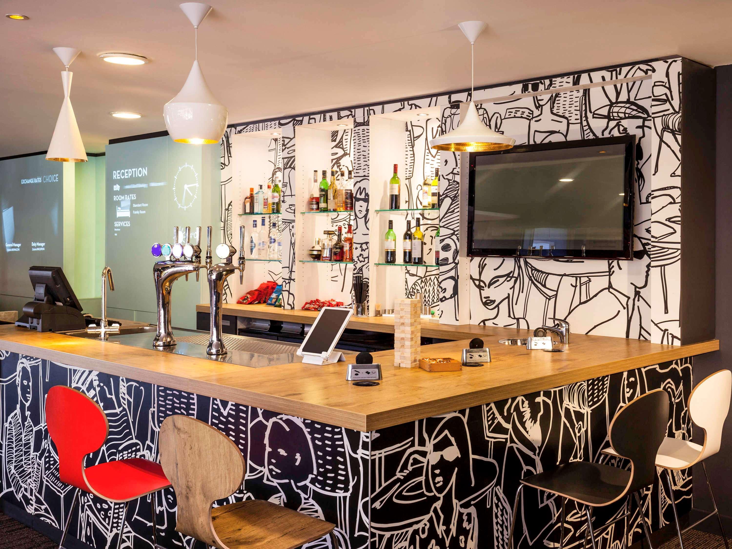Ibis London Barking Hotell Barking  Exteriör bild