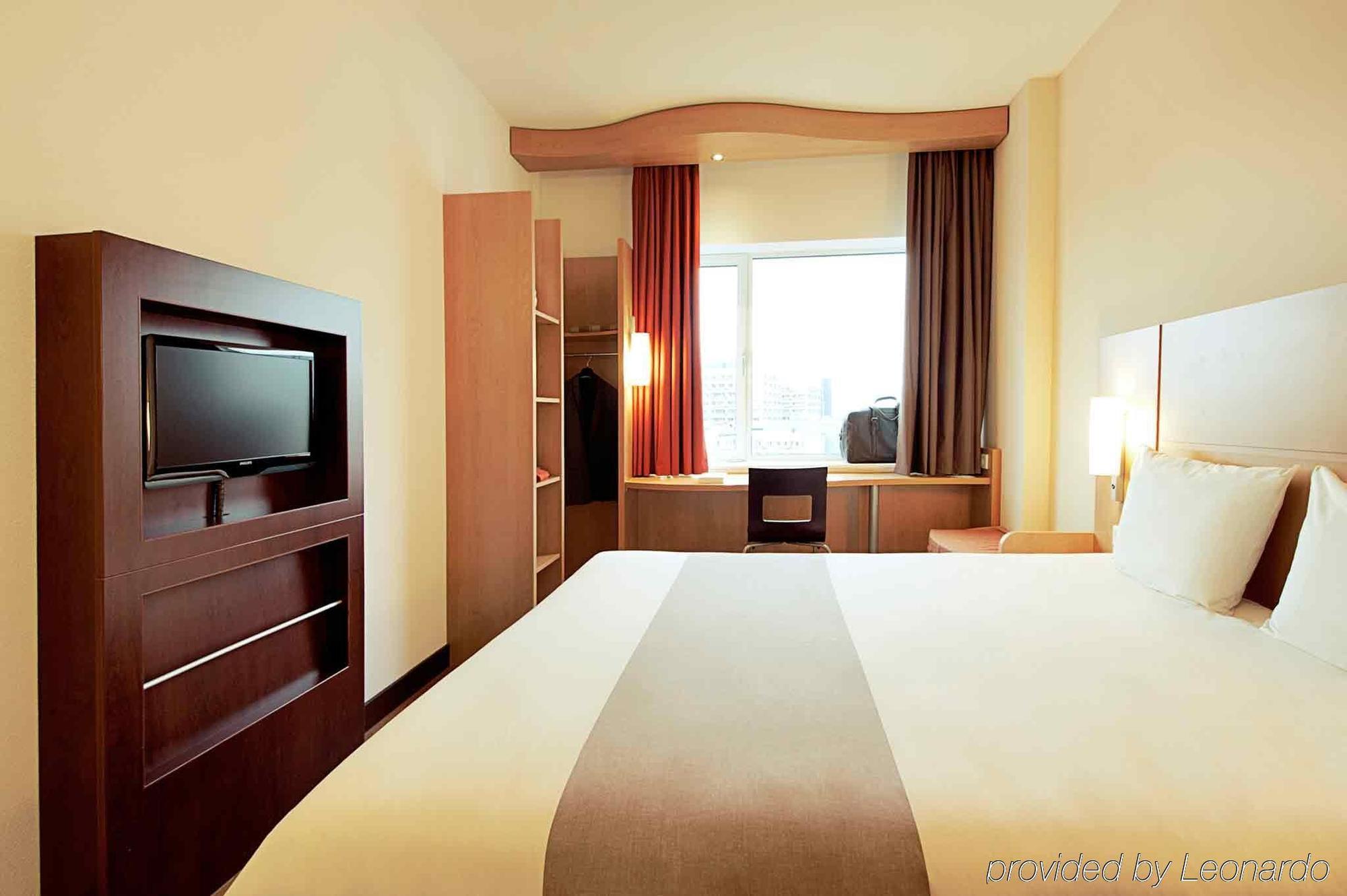 Ibis London Barking Hotell Barking  Exteriör bild